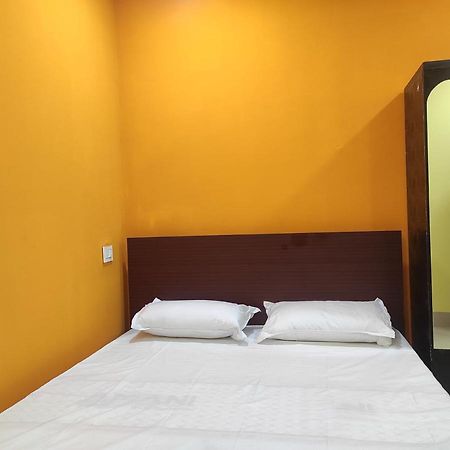 Hotel Sk Lodge Near Guwahati Airport ภายนอก รูปภาพ