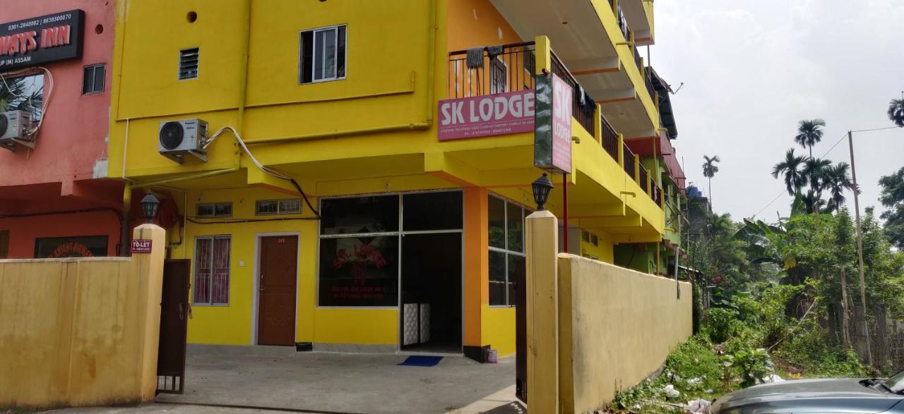 Hotel Sk Lodge Near Guwahati Airport ภายนอก รูปภาพ